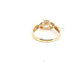 14K Yellow Gold Lady's Oval CZ Fashion Ring 2.9 grams Size:7